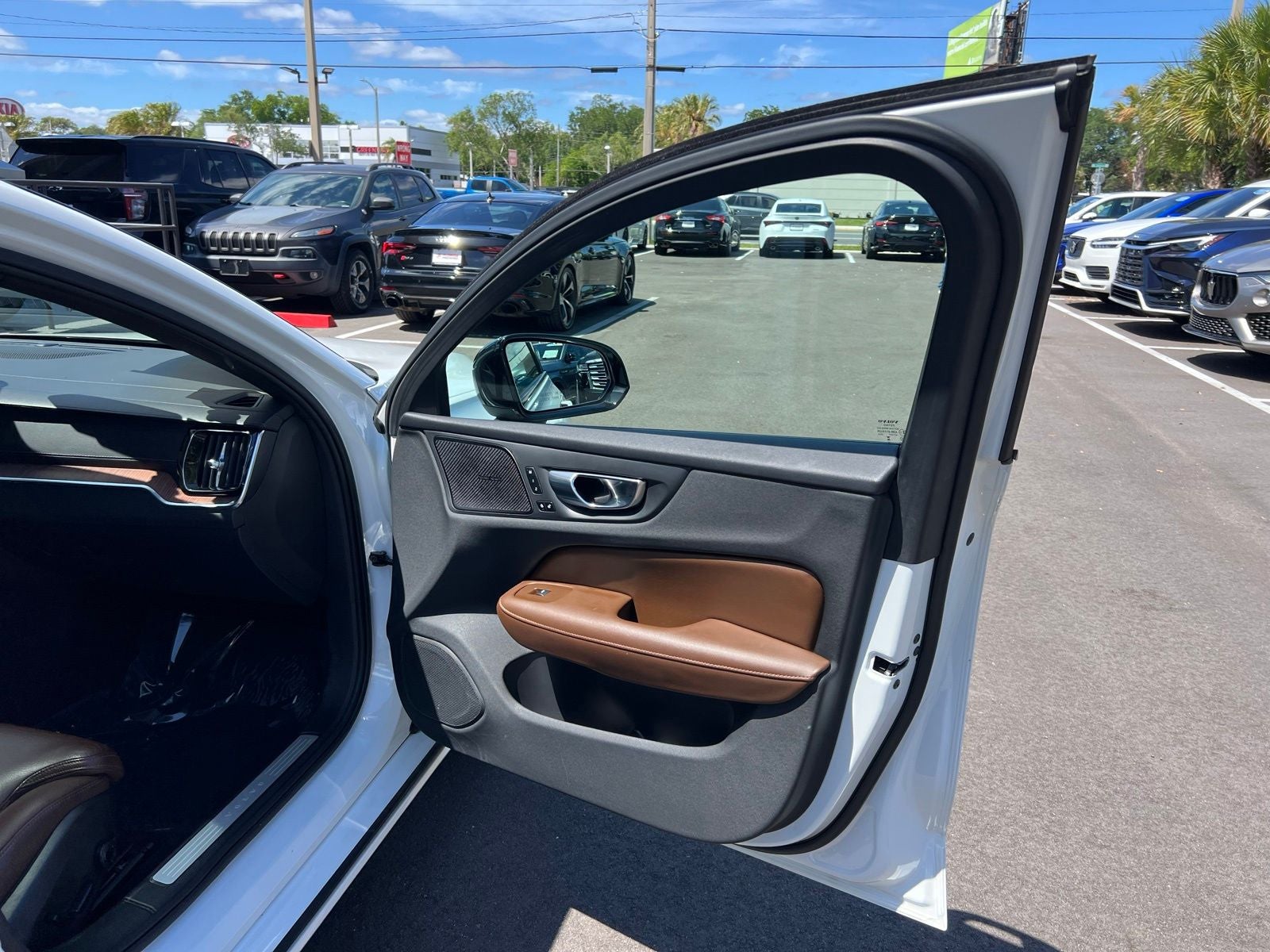 2024 Volvo S60 Ultimate