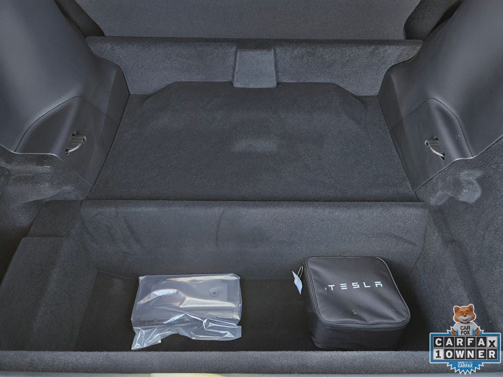 2022 Tesla Model X Base