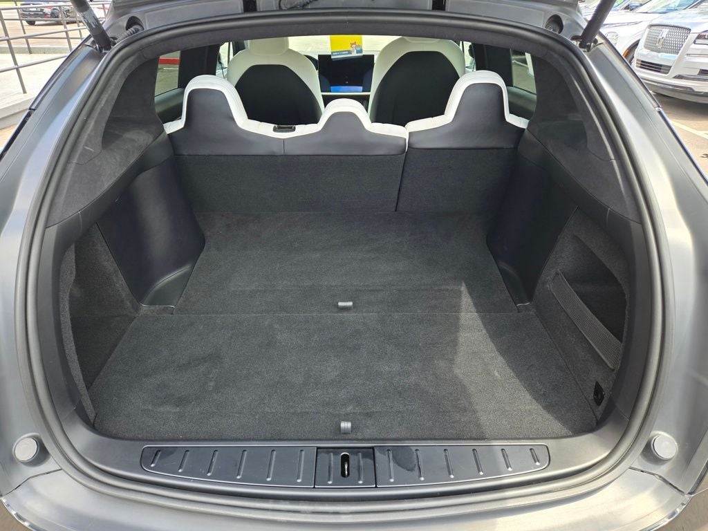 2022 Tesla Model X Base