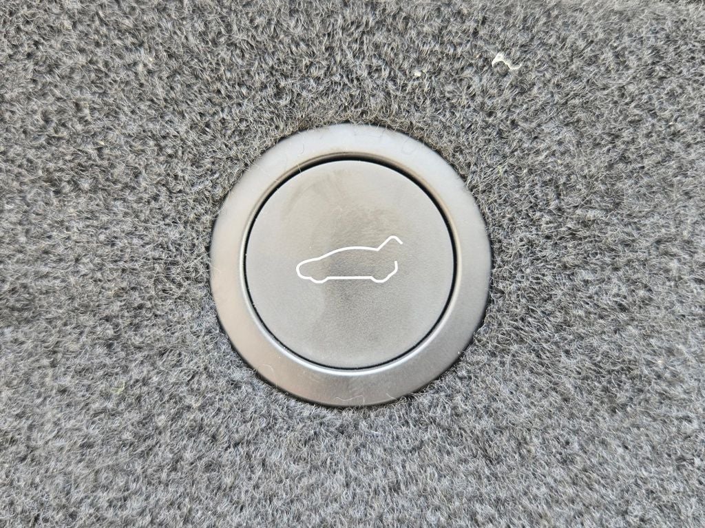 2022 Tesla Model X Base