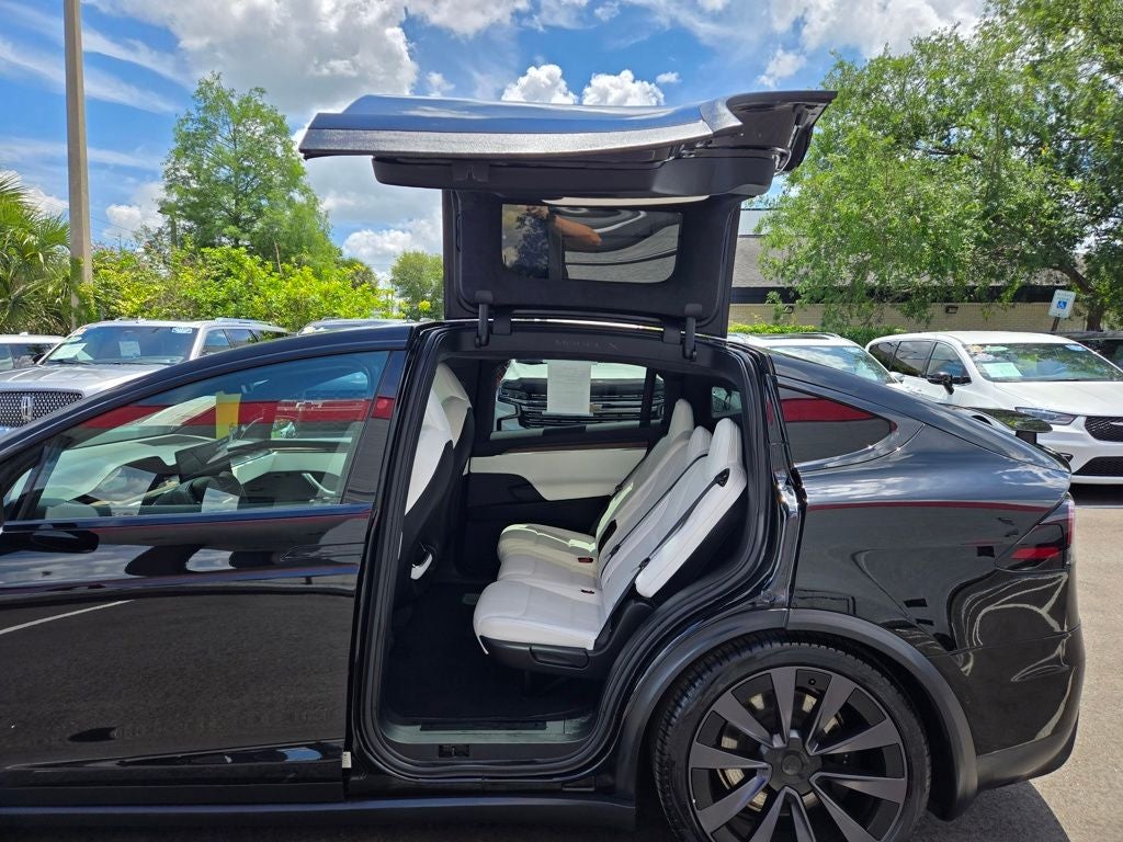 2022 Tesla Model X Base