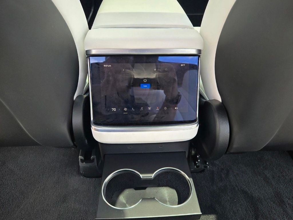 2022 Tesla Model X Base