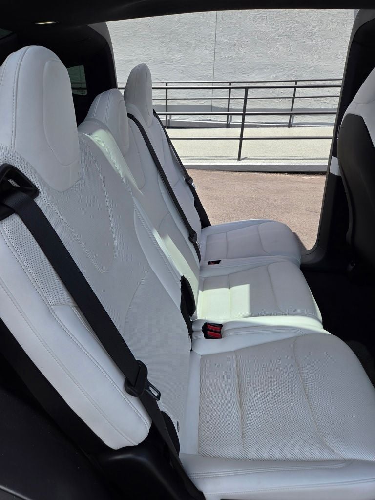2022 Tesla Model X Base