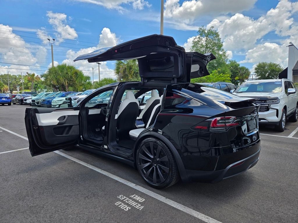 2022 Tesla Model X Base