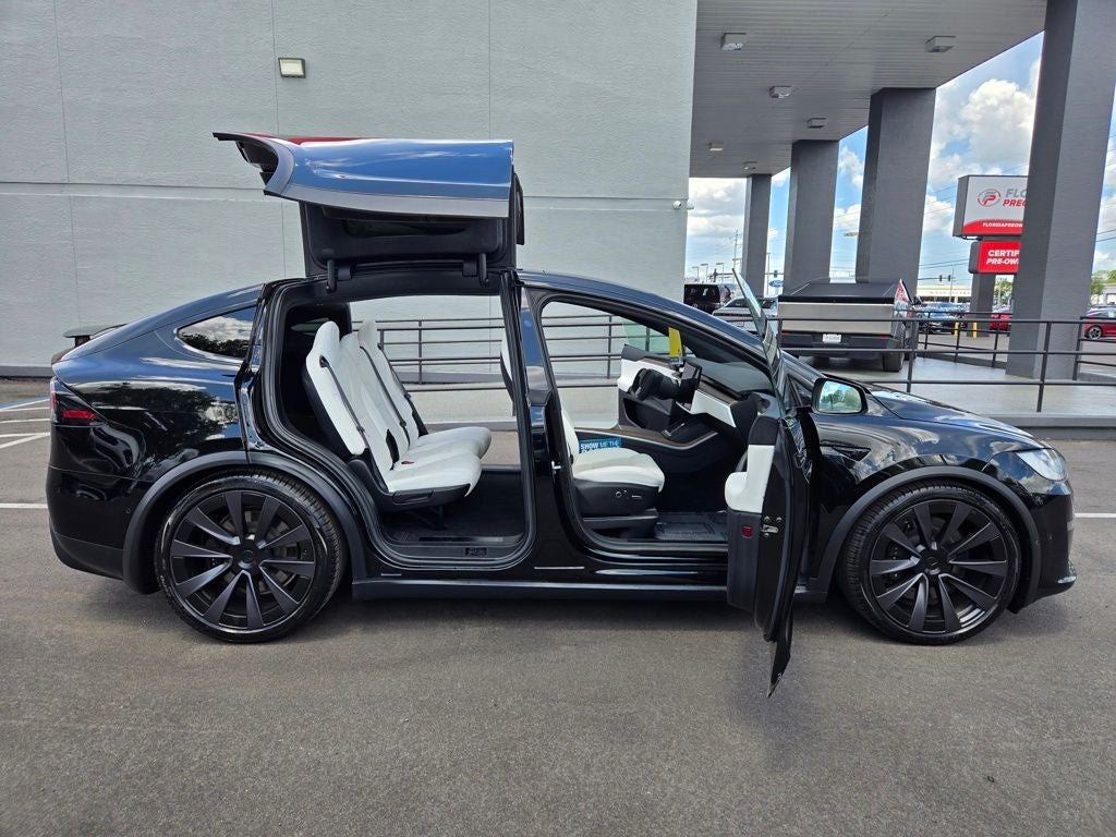 2022 Tesla Model X Base