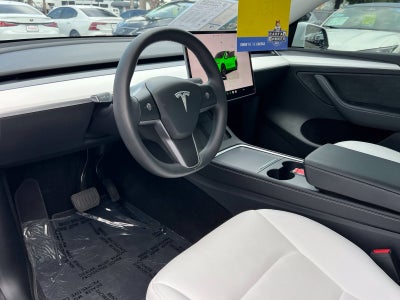 2025 Tesla Model Y Long Range