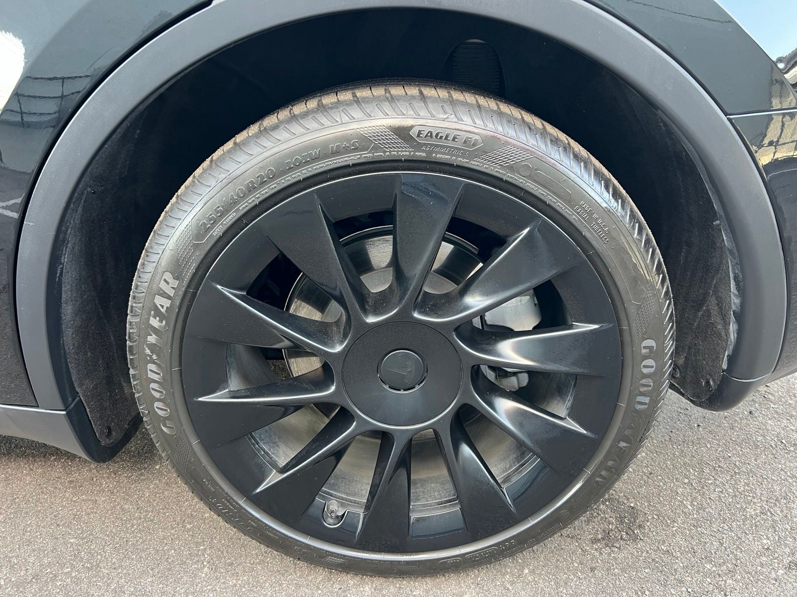 2023 Tesla Model Y Standard Range