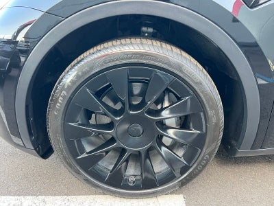 2023 Tesla Model Y Standard Range