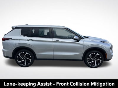 2023 Mitsubishi Outlander SE Special Edition