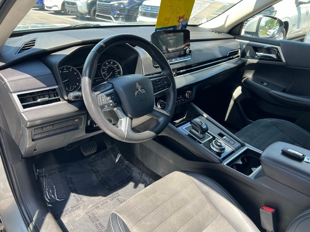 2023 Mitsubishi Outlander SE Special Edition