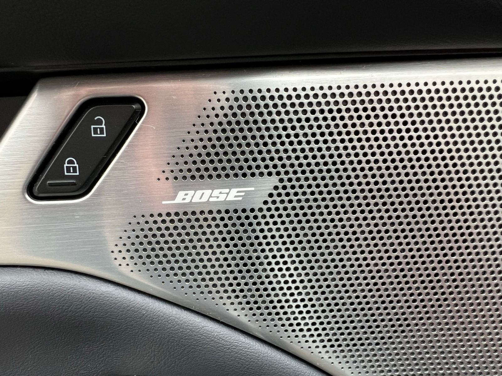 2023 Mazda Mazda3 2.5 S Carbon Edition