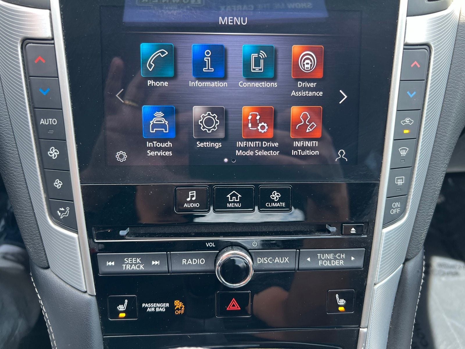 2022 INFINITI Q50 LUXE