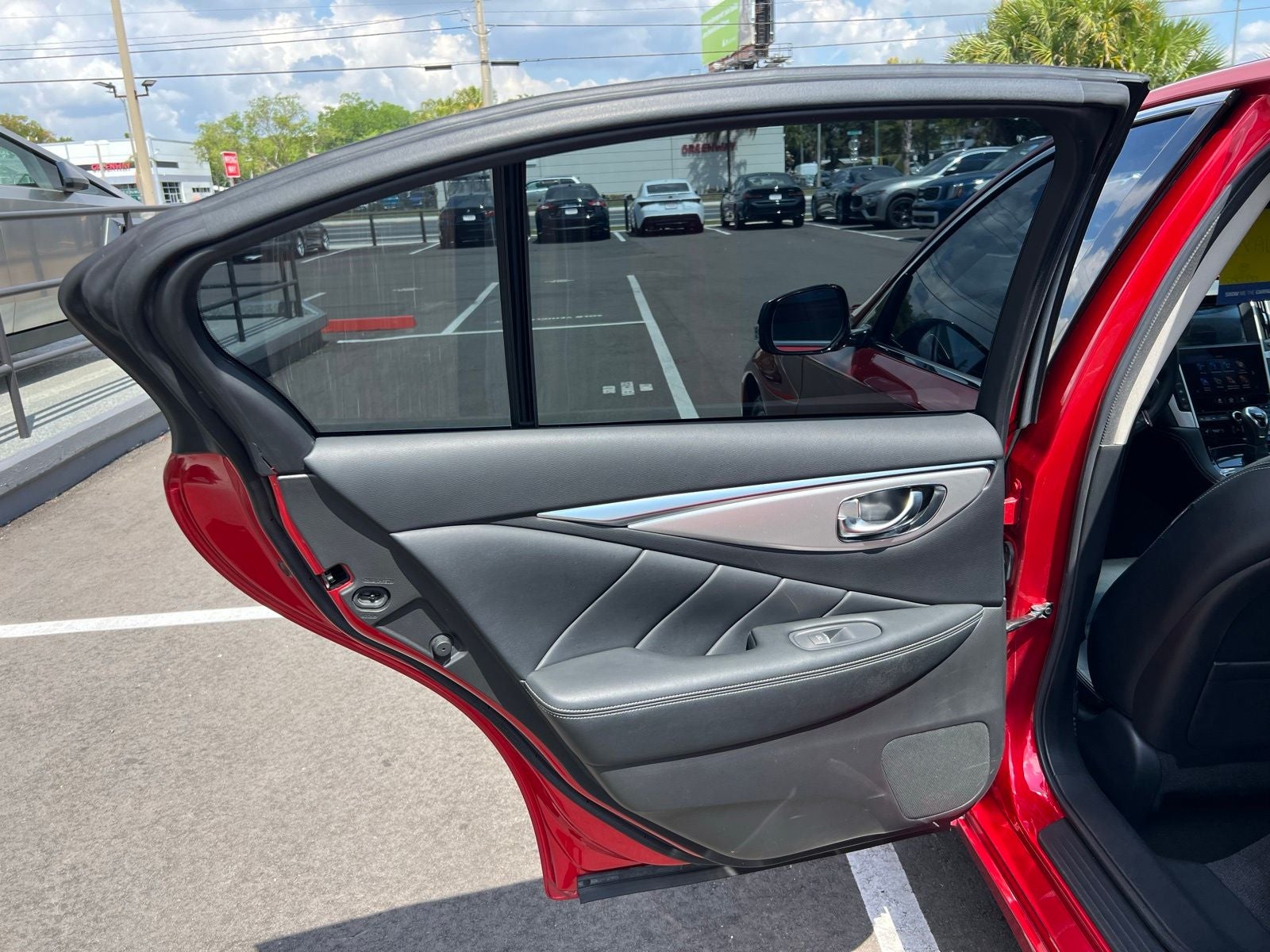 2022 INFINITI Q50 LUXE