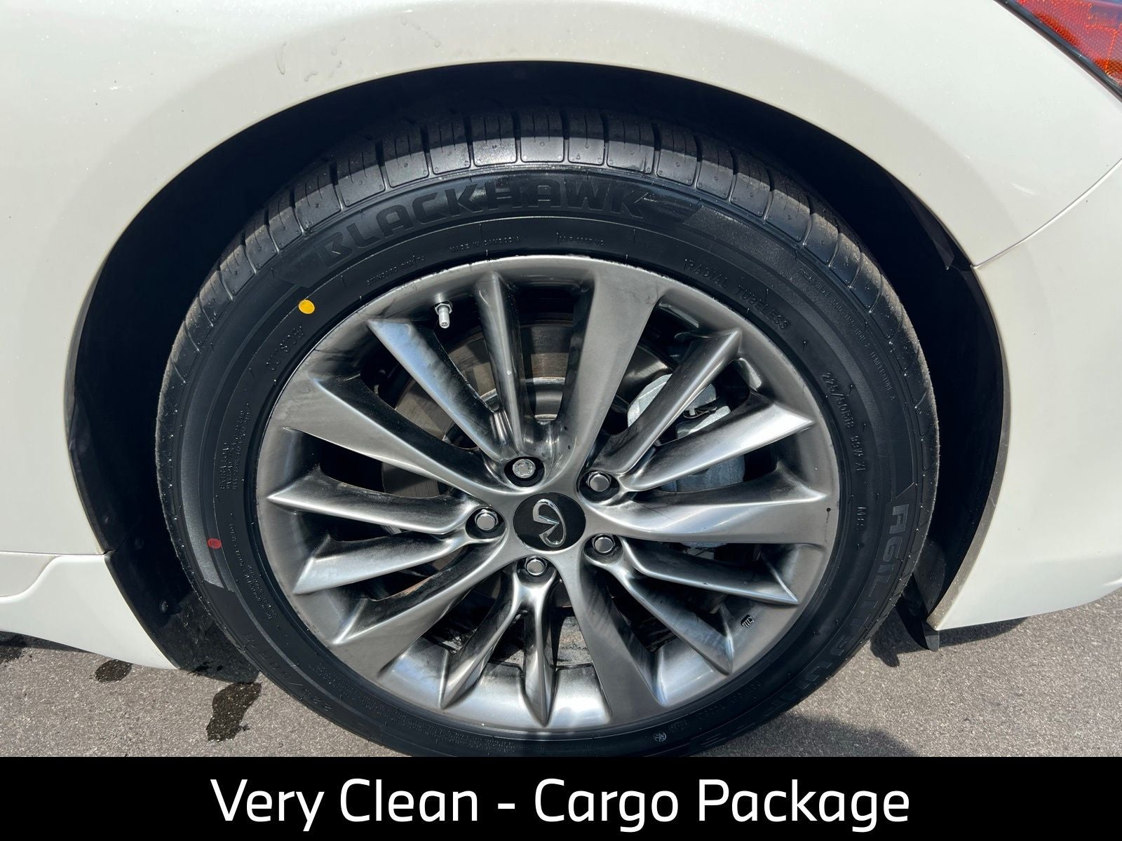 2023 INFINITI Q50 LUXE