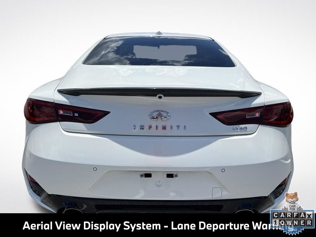 2022 INFINITI Q60 LUXE