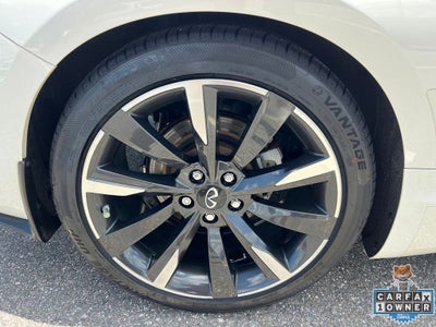 2022 INFINITI Q60 LUXE