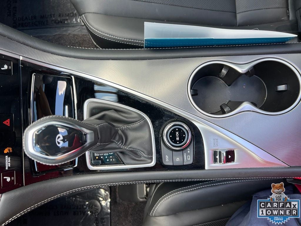 2022 INFINITI Q60 LUXE