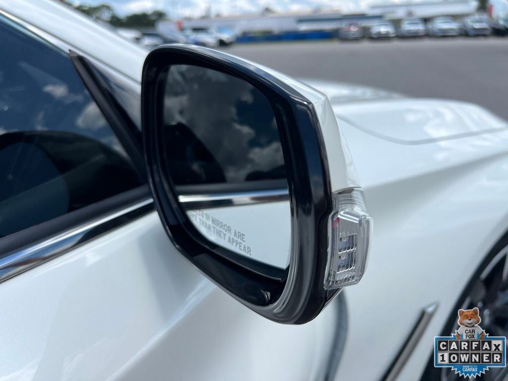 2022 INFINITI Q60 LUXE
