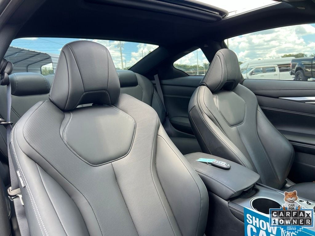 2022 INFINITI Q60 LUXE