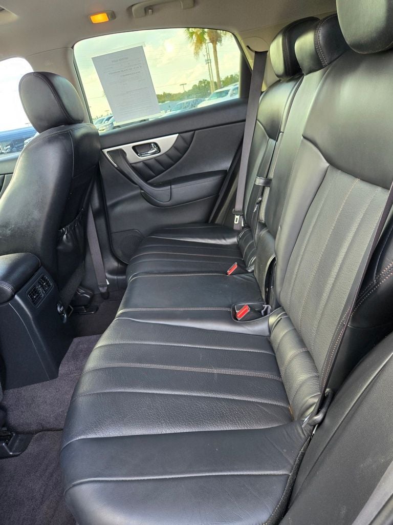 2017 INFINITI QX70 Base