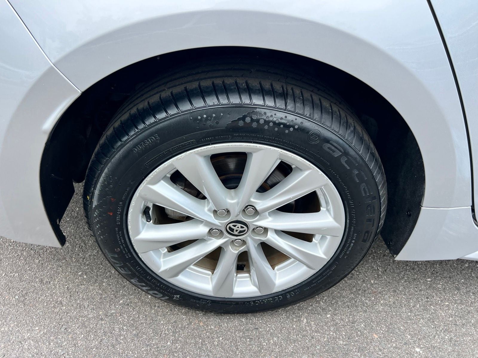 2024 Toyota Corolla Hybrid XLE