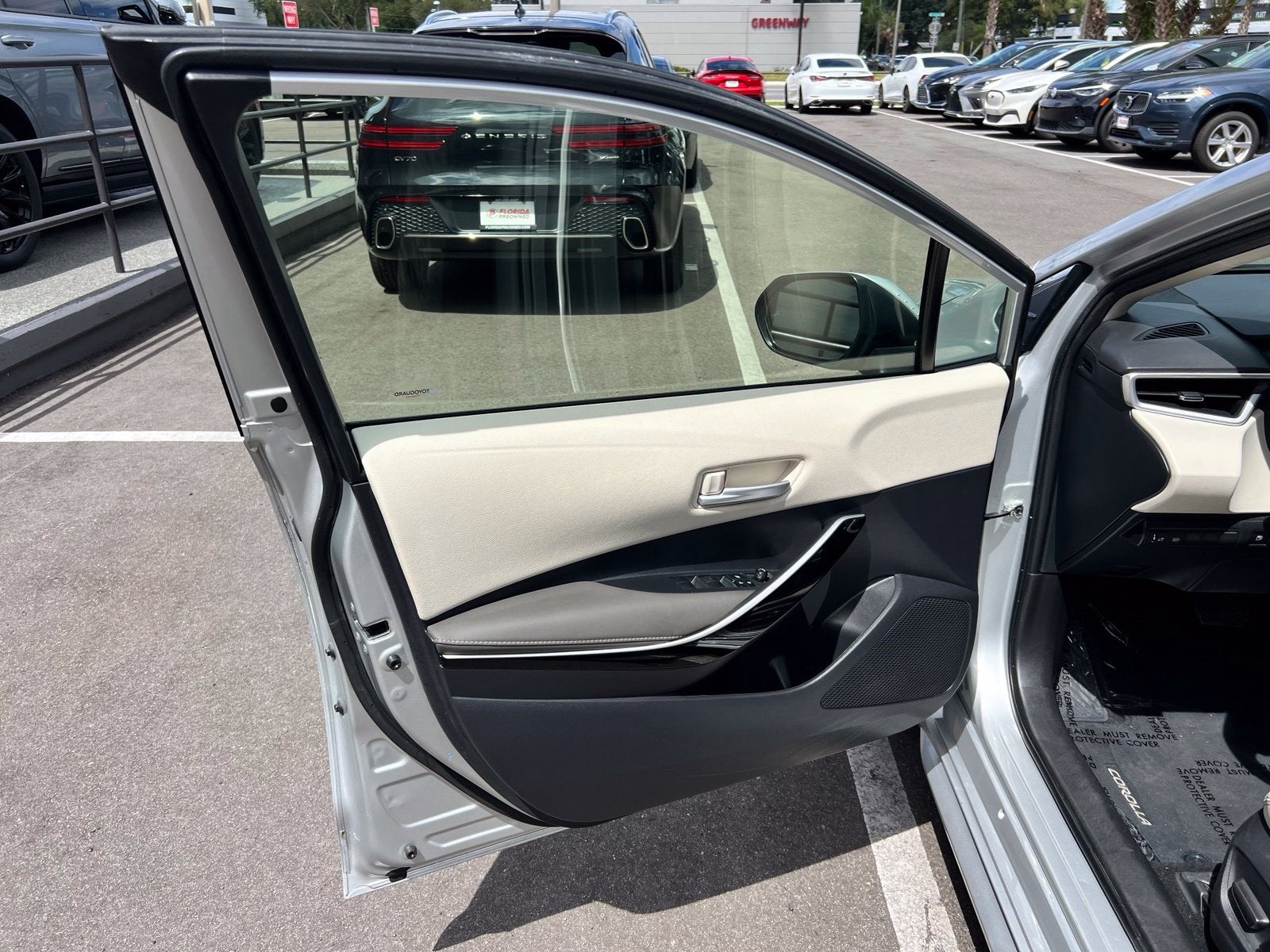 2024 Toyota Corolla Hybrid XLE