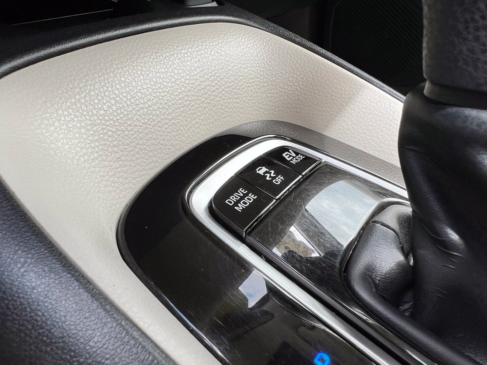 2024 Toyota Corolla Hybrid XLE