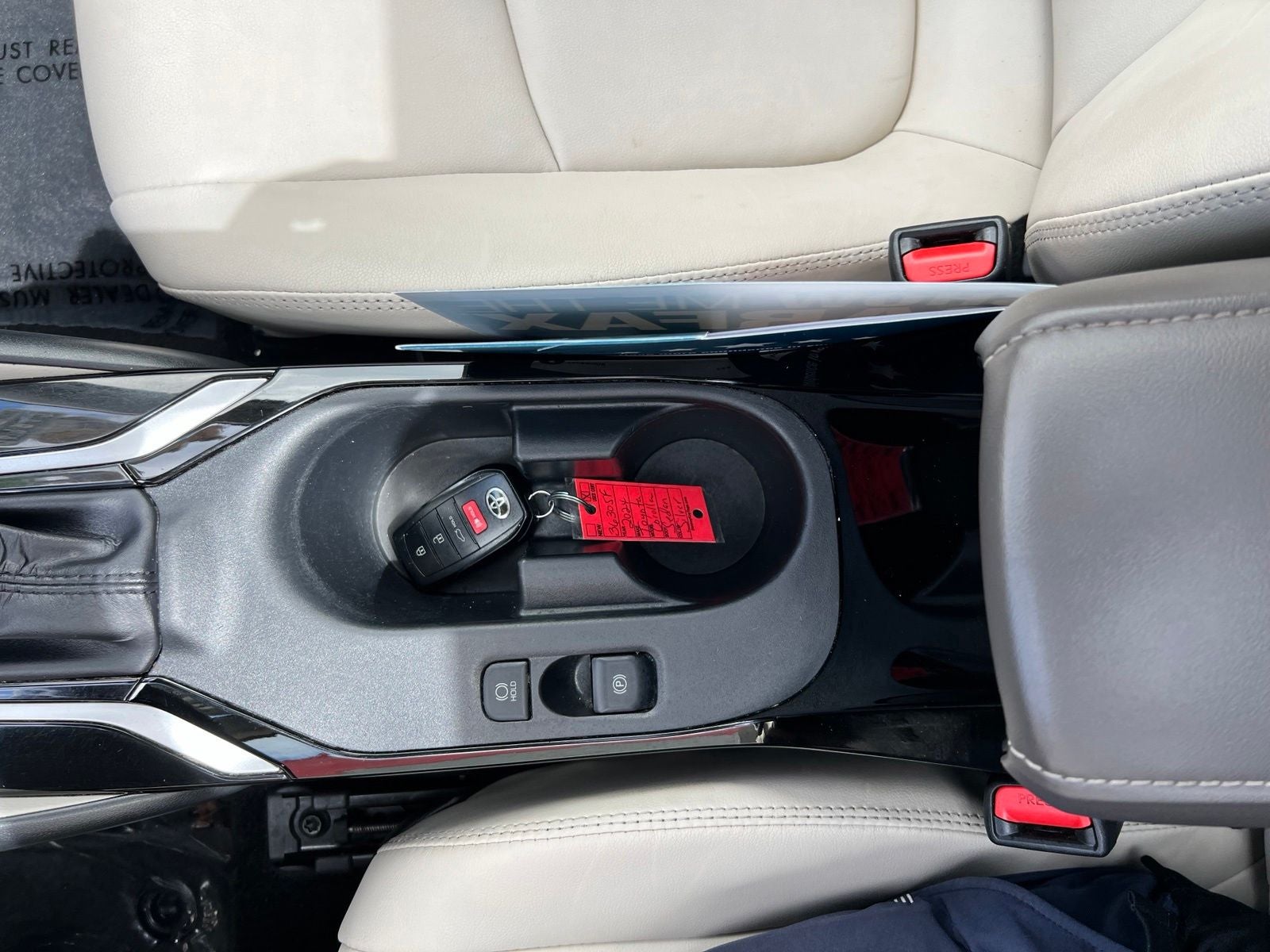 2024 Toyota Corolla Hybrid XLE