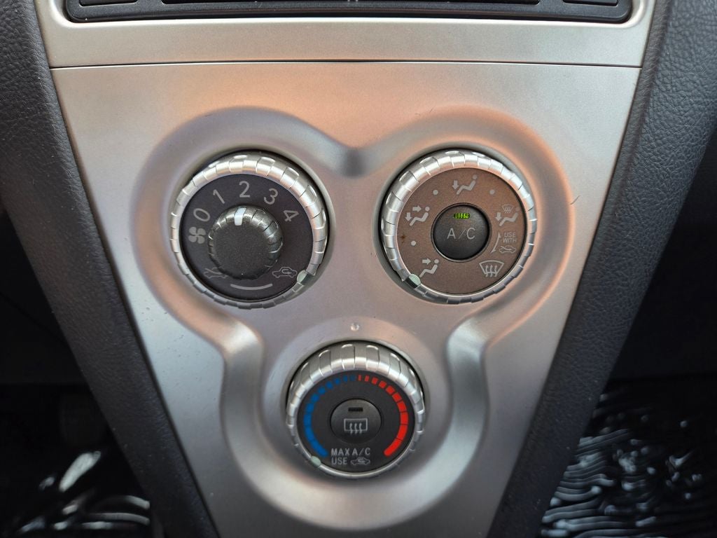 2008 Toyota Yaris Base
