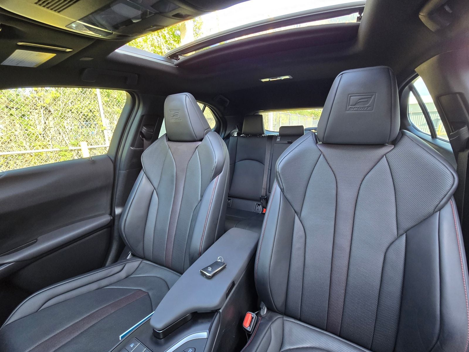 2023 Lexus UX 250h F SPORT Handling