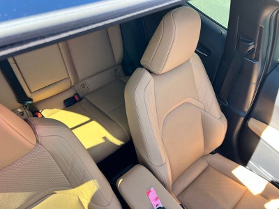 2025 Lexus UX 300h Premium