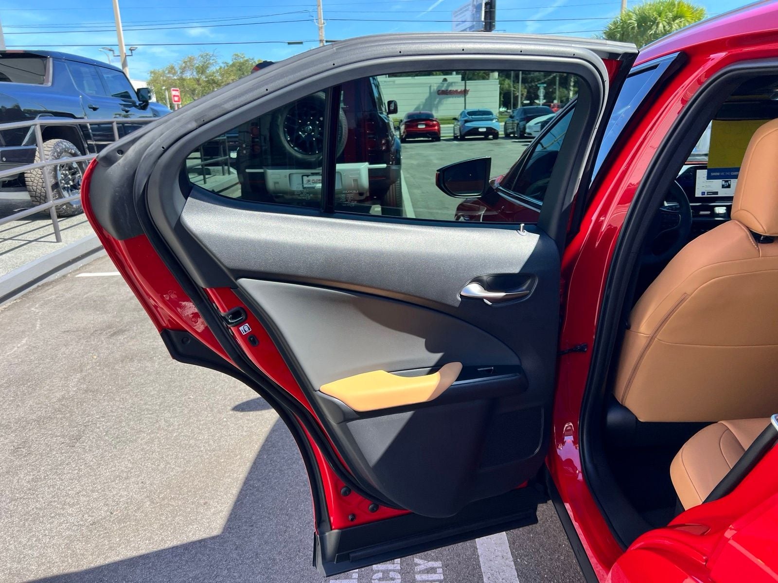 2025 Lexus UX 300h Premium