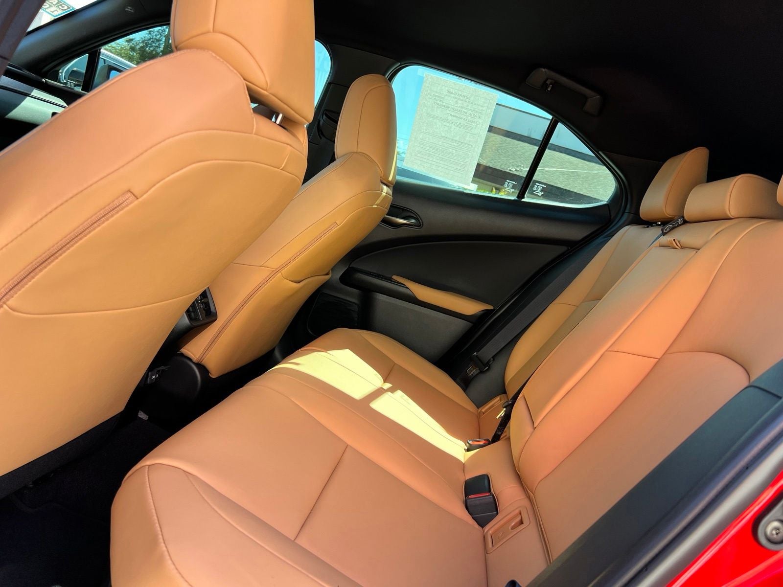 2025 Lexus UX 300h Premium