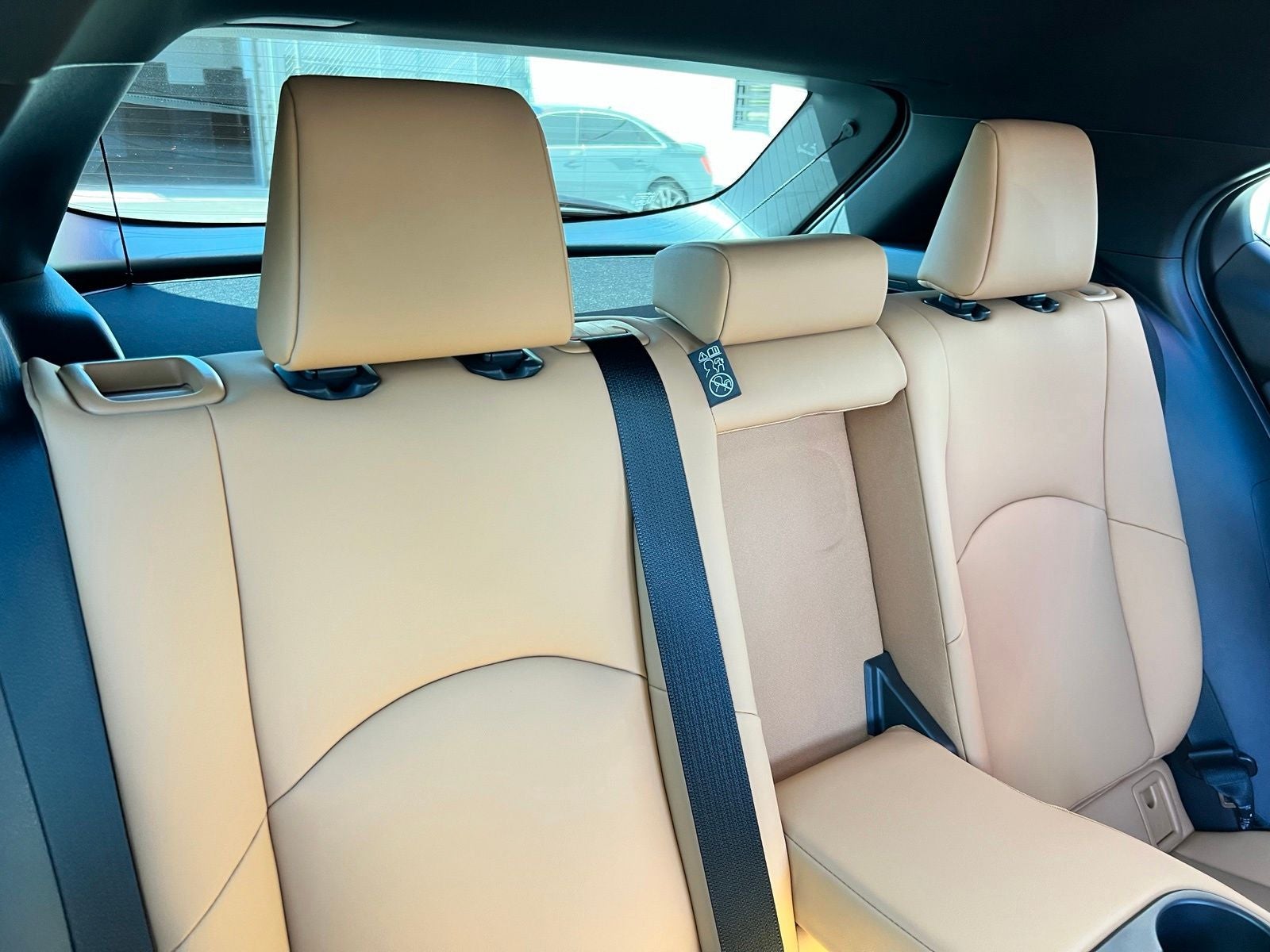 2025 Lexus UX 300h Premium