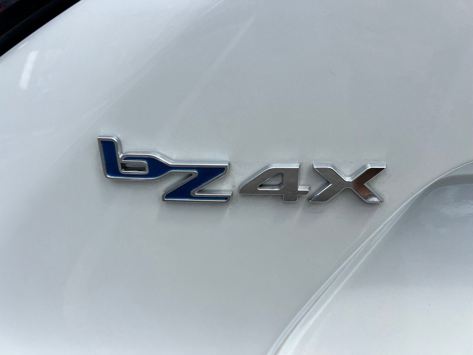 2023 Toyota bZ4X Limited
