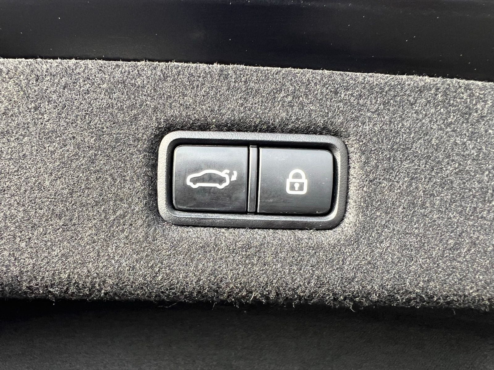 2018 Genesis G90 5.0 Ultimate