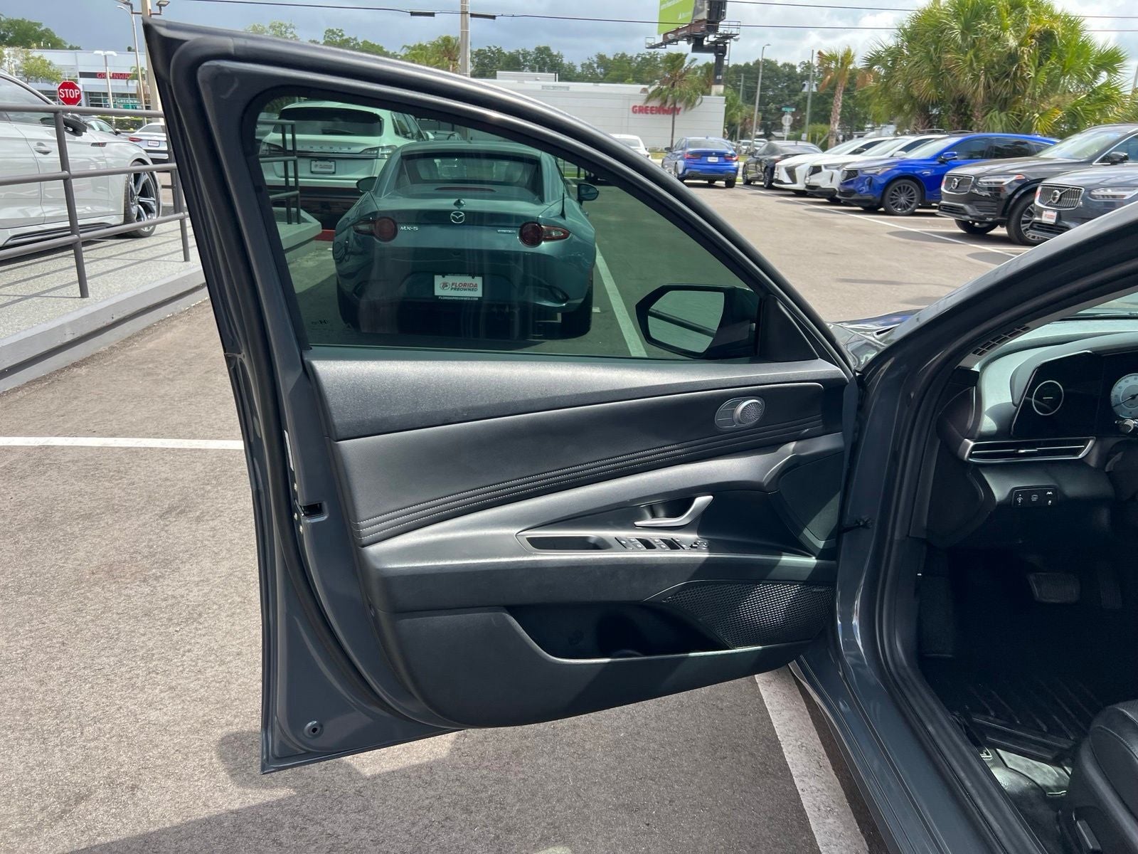 2023 Hyundai Elantra Hybrid Limited