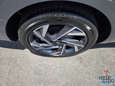 2025 Hyundai Elantra Hybrid Limited