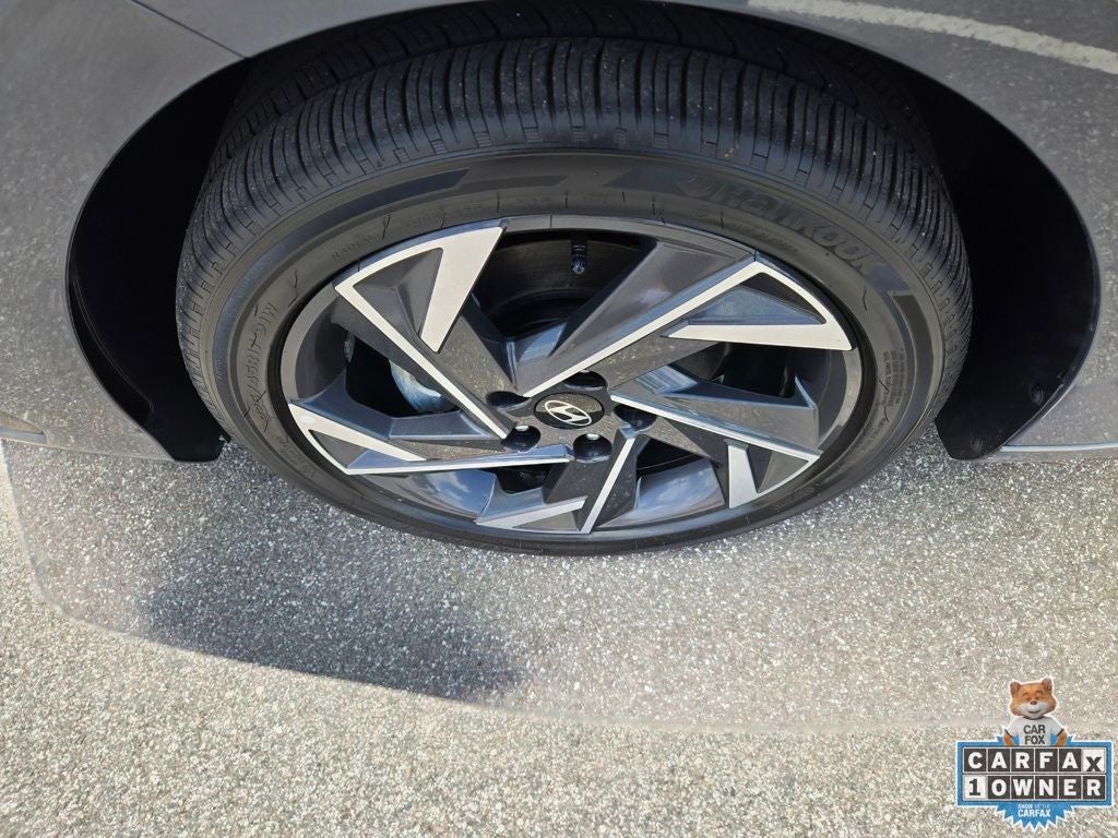 2025 Hyundai Elantra Hybrid Limited