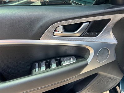 2022 Genesis G70 2.0T
