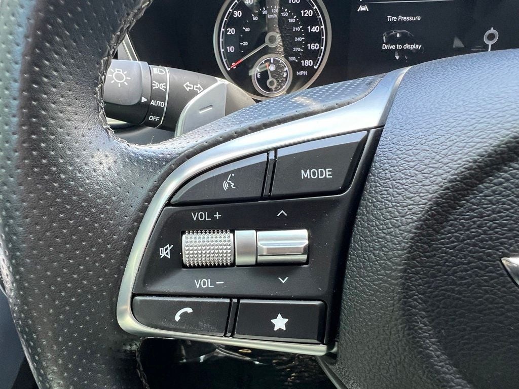 2022 Genesis G70 2.0T