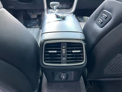 2022 Genesis G70 2.0T