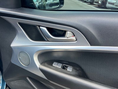 2022 Genesis G70 2.0T