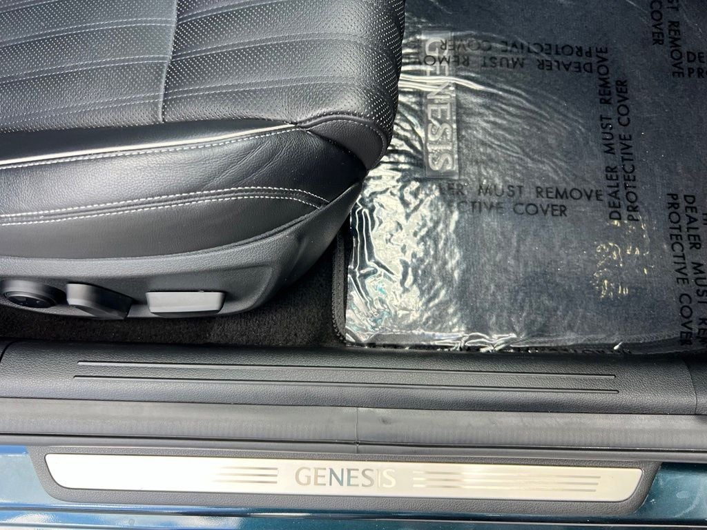 2022 Genesis G70 2.0T