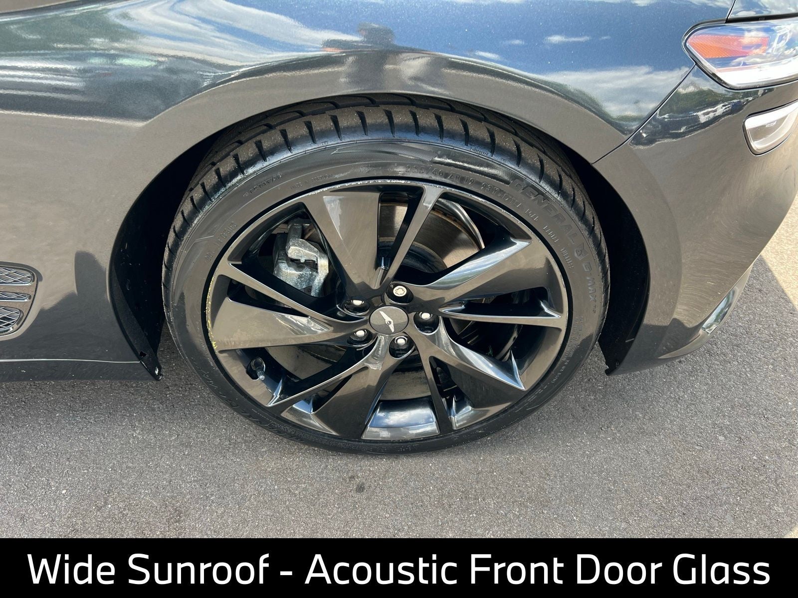 2023 Genesis G70 2.0T