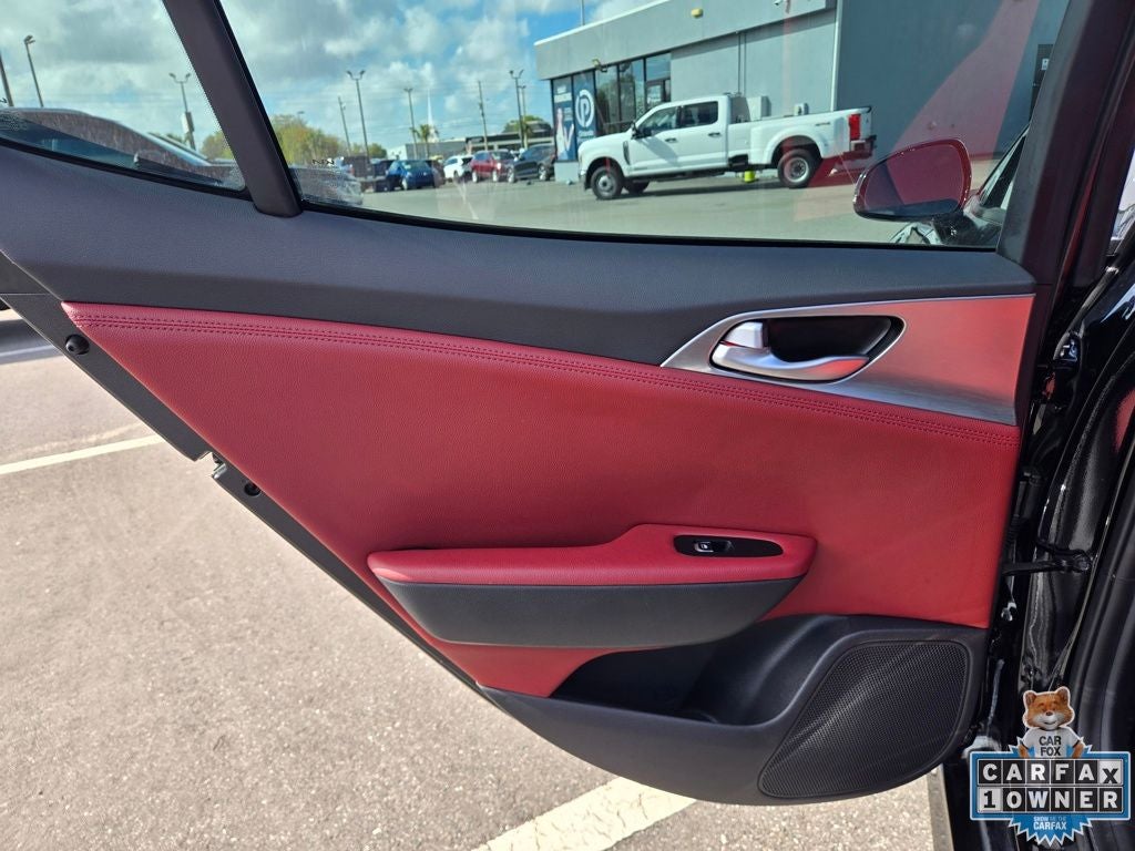 2022 Kia Stinger GT1