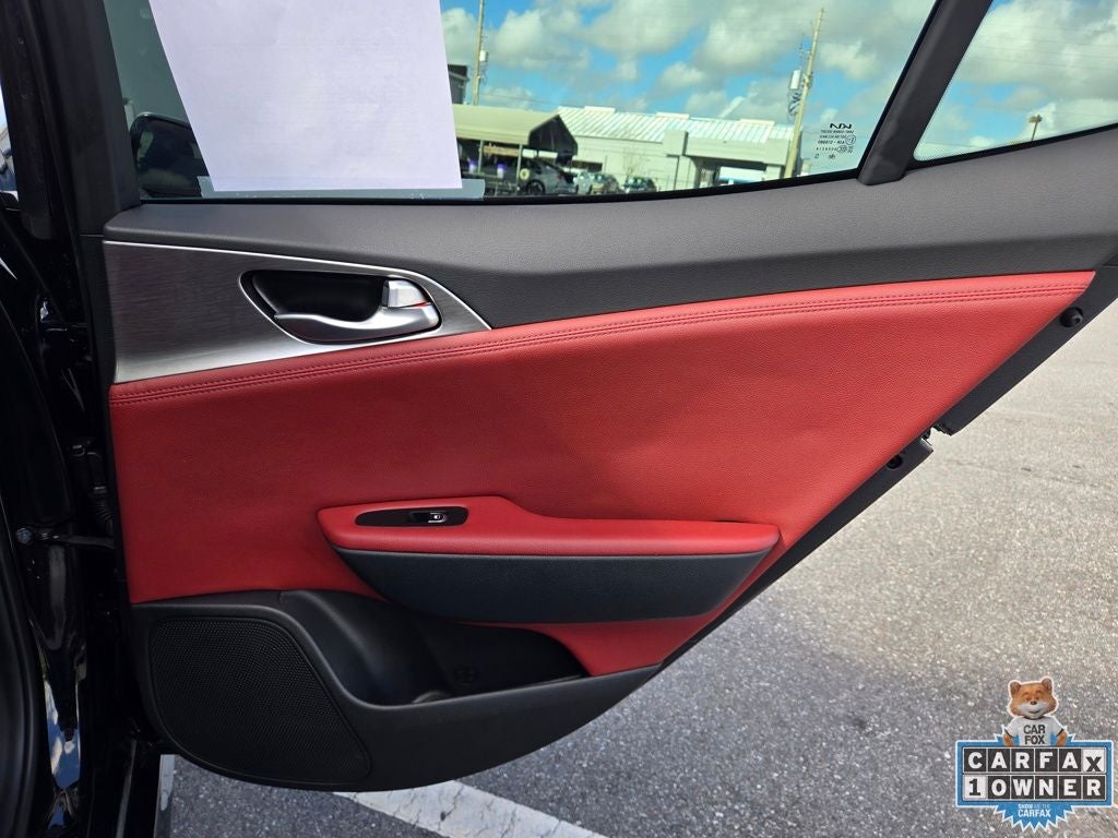 2022 Kia Stinger GT1