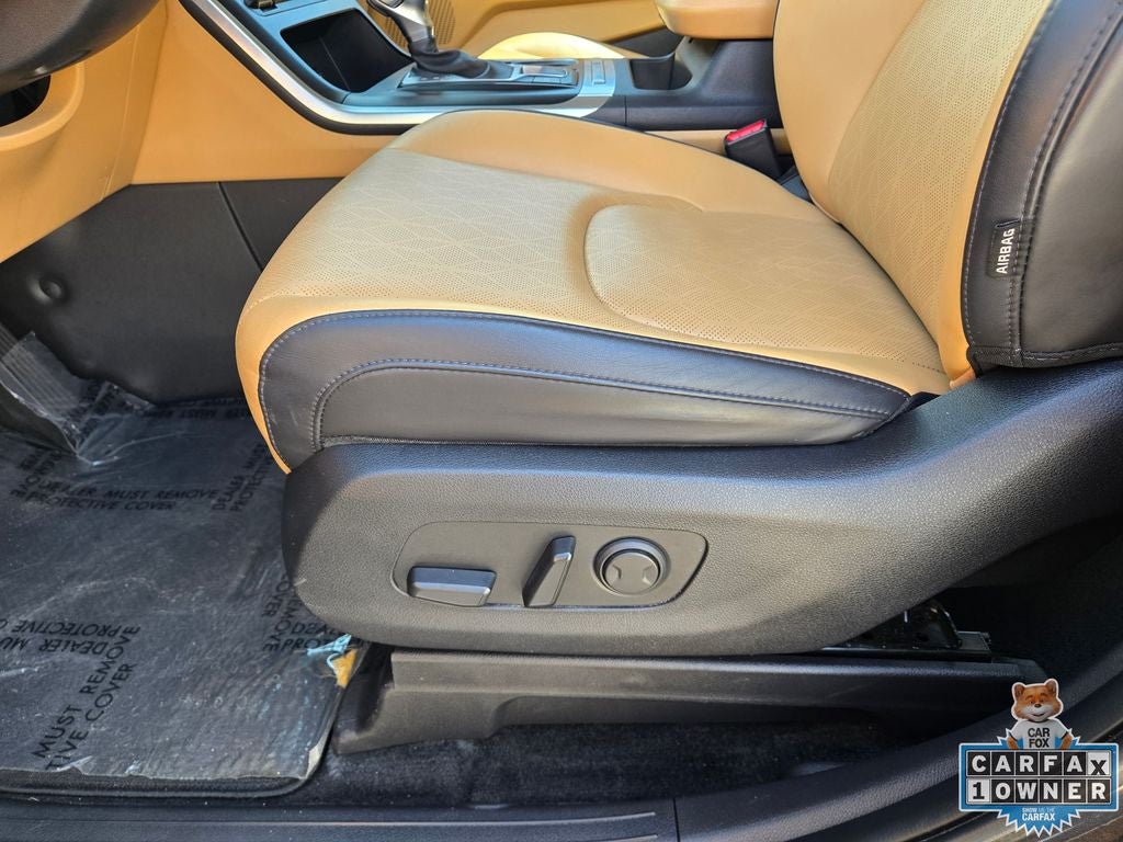 2023 Kia Carnival LX Seat Package