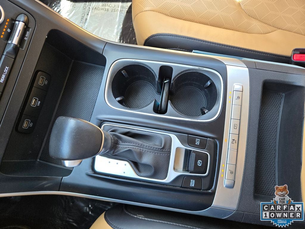 2023 Kia Carnival LX Seat Package