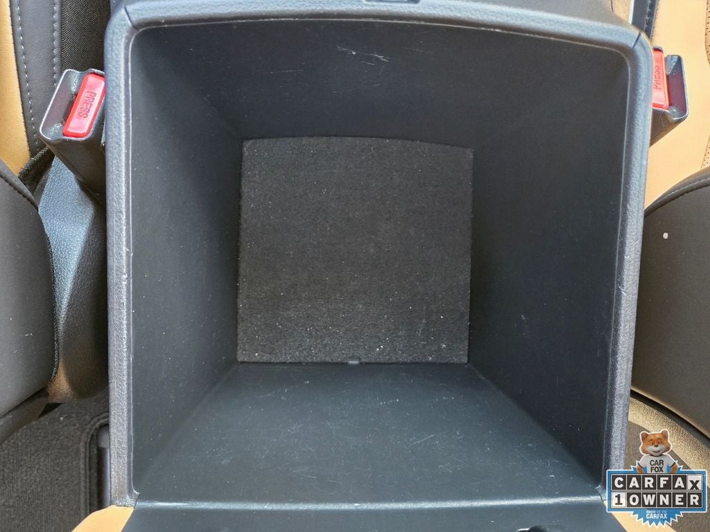 2023 Kia Carnival LX Seat Package